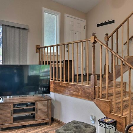 Вілла Pet Friendly Anchorage Retreat With Deck And Yard Екстер'єр фото